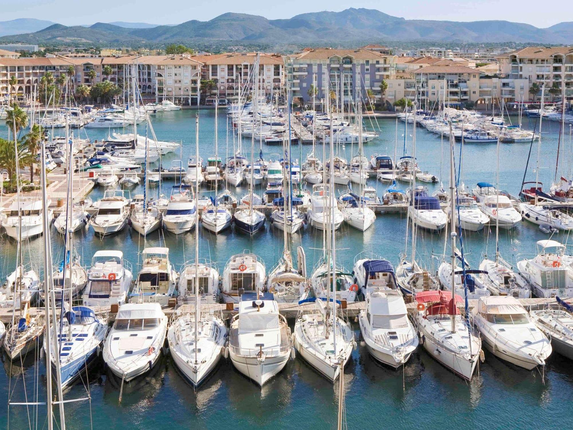 Mercure Thalasso & Spa Port Frejus Ngoại thất bức ảnh